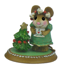 NoNum_Missy_Loves_Santa_green