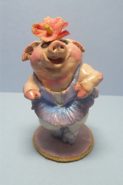 P-07 Piggy Ballerina