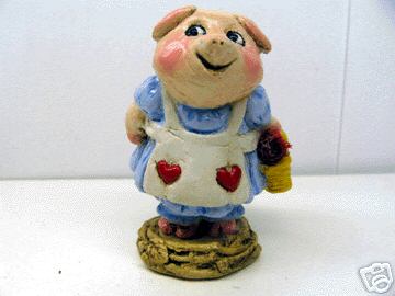 P-5_Girl_Picnic_Pig_front_pict2