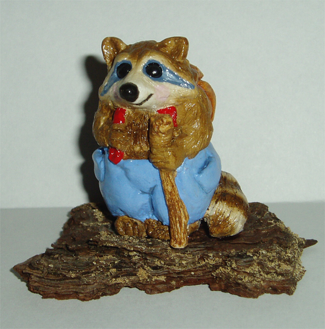RC-2_Hiker_Raccoon_blue_pants