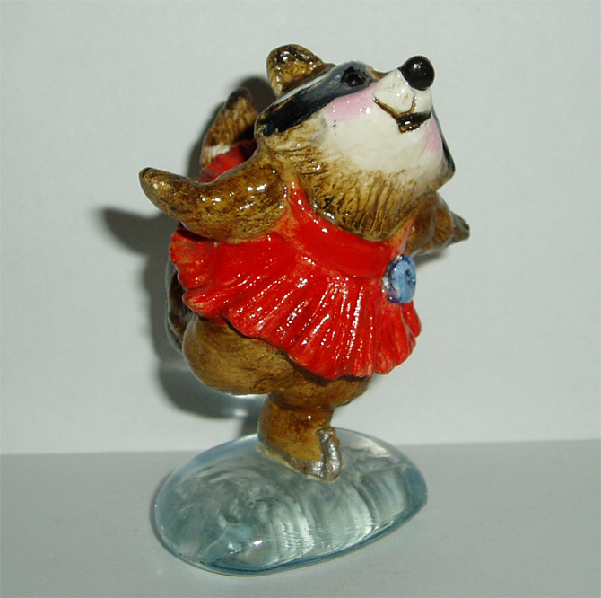 RCS-1_Racoon_Skater_red_front
