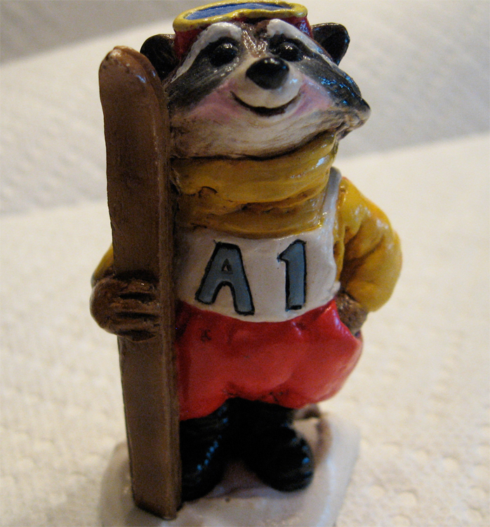 RCS-2_Racoon_Skier_yellow_sweater_red_pants